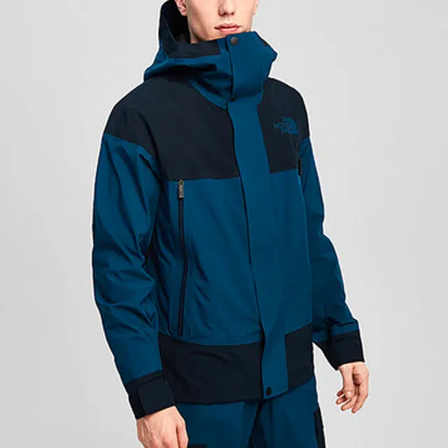 THE NORTH FACE