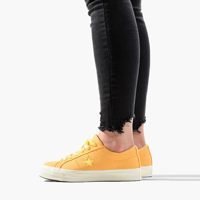 Converse one star