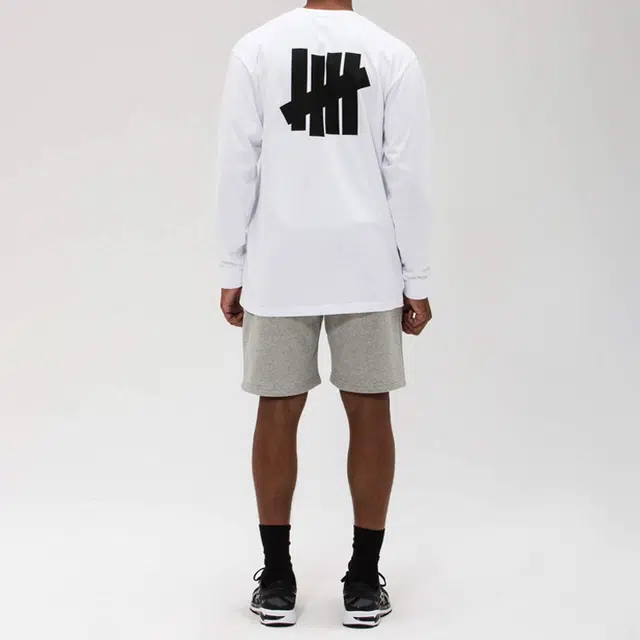 UNDEFEATED FW19 T