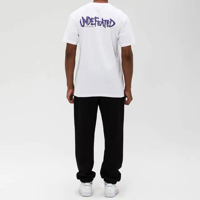 UNDEFEATED FW19 logoT