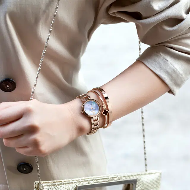 CITIZEN EM0533-82Y