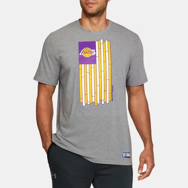 Under Armour T