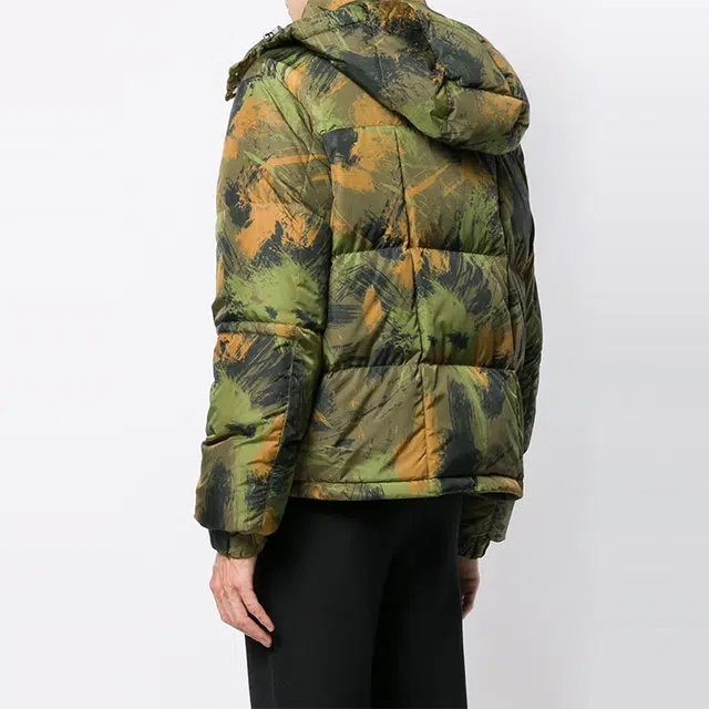 OFF-WHITE