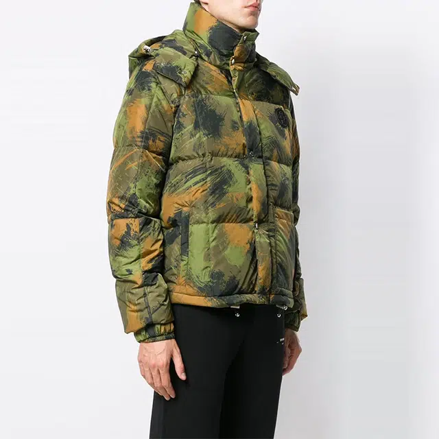 OFF-WHITE