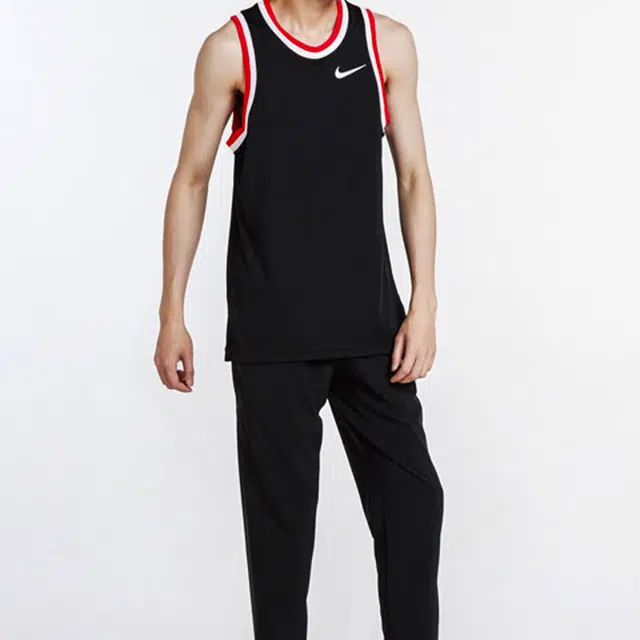 Nike DRI-FIT Classic