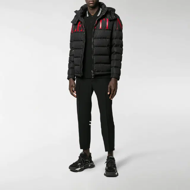 Valentino Logo
