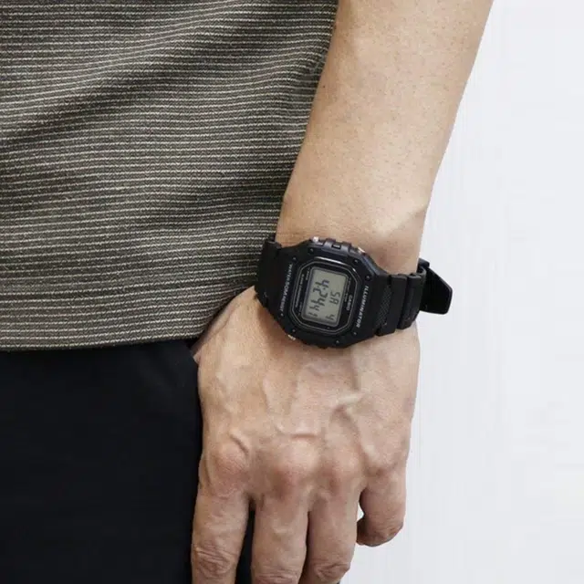 Casio W-218H-1A