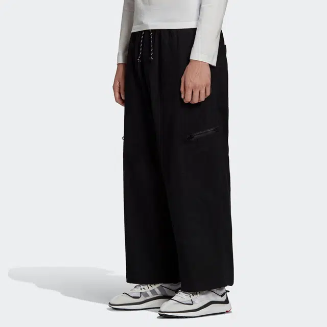 Y-3