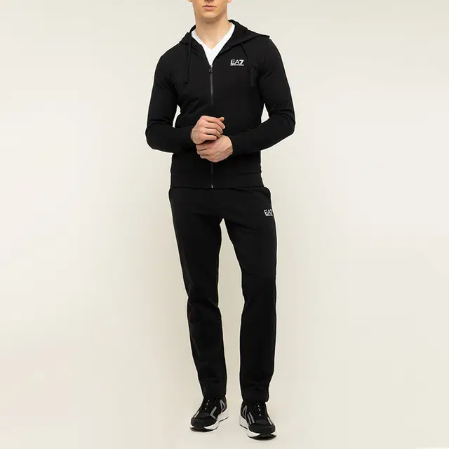 EMPORIO ARMANI EA7 Logo