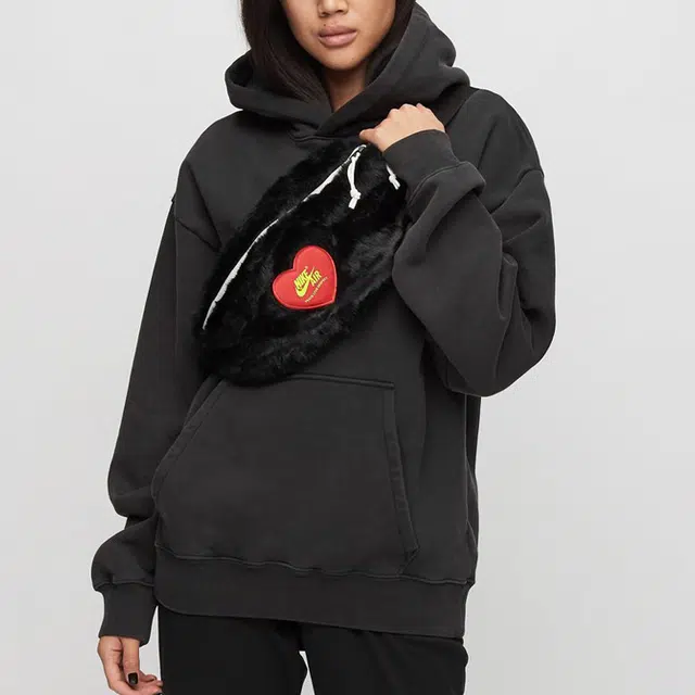 Nike x Olivia Kim Heritage