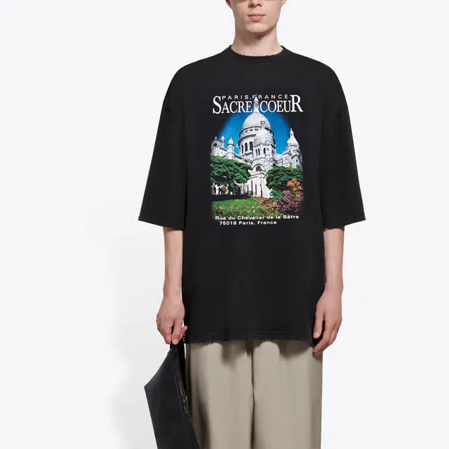 Balenciaga SS21 T