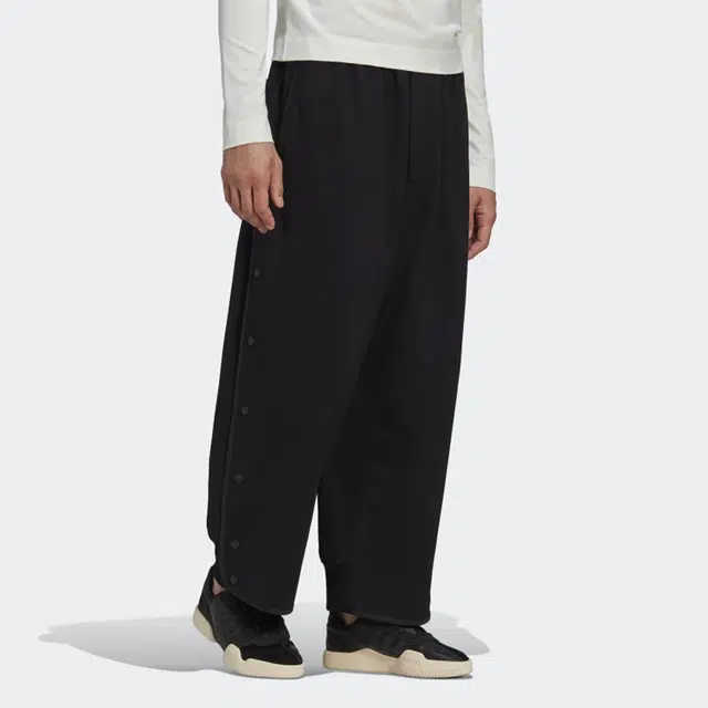 Y-3