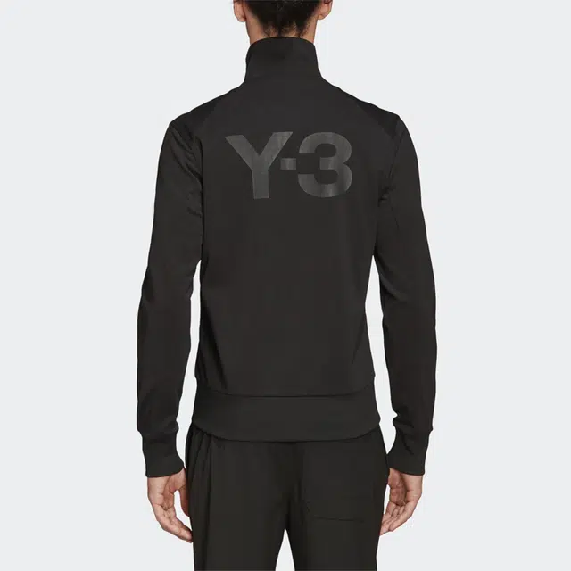 Y-3