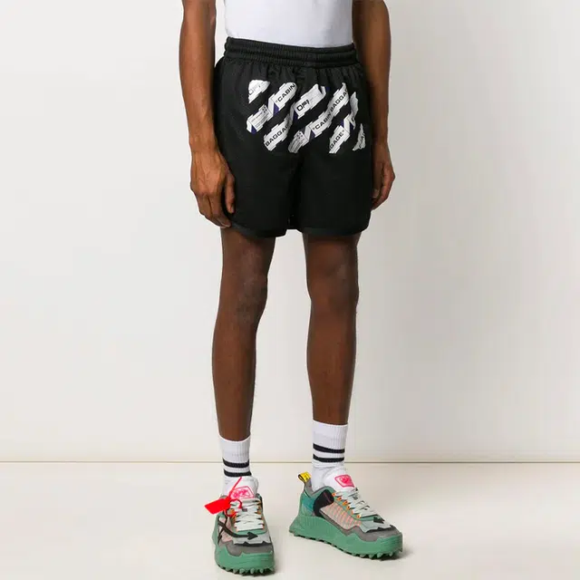 OFF-WHITE CO VIRGIL ABLOH