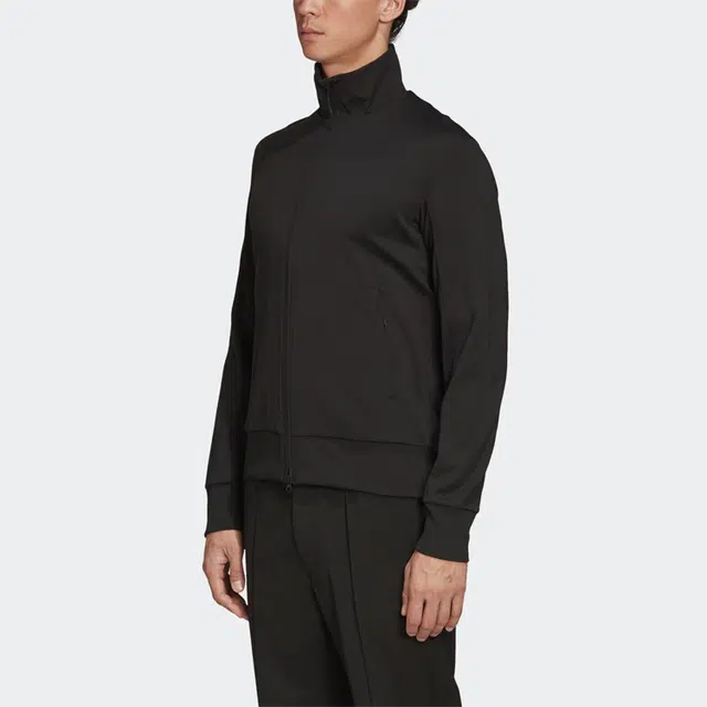 Y-3