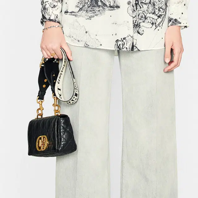 DIOR Caro
