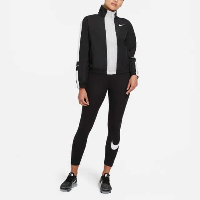 Nike Sportswear Repel
