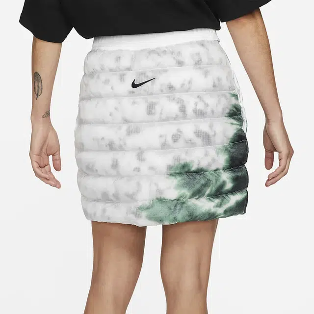 Stussy x Nike Logoa