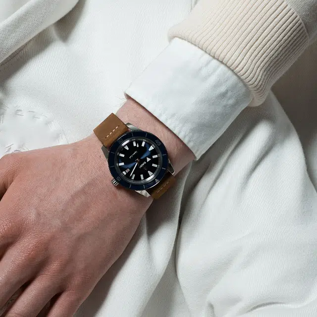 RADO 42mm R32505205