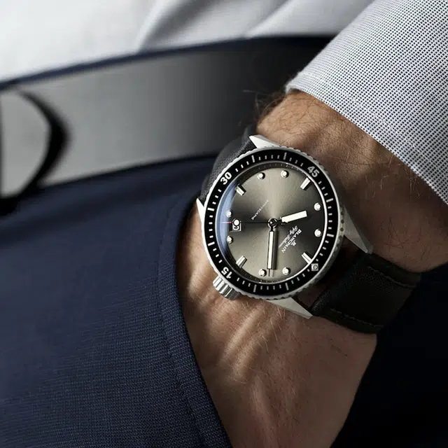 BLANCPAIN 43mm 5000-1110-B52A