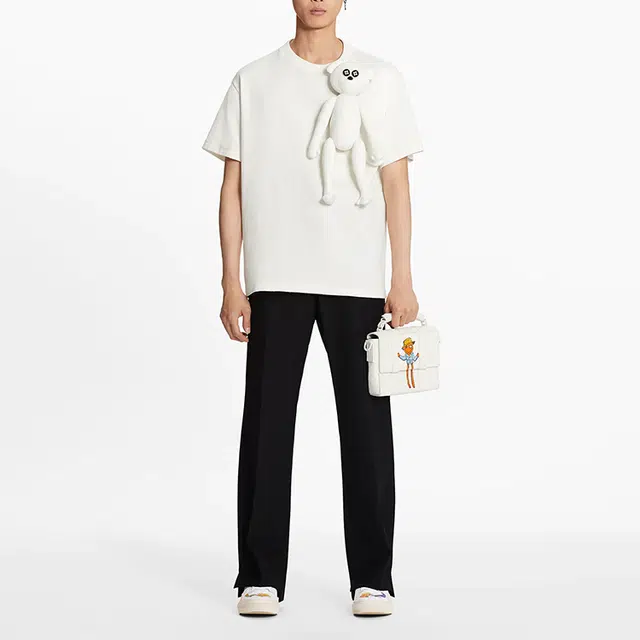 LOUIS VUITTON T