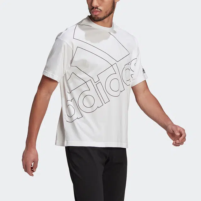 adidas Originals U Favs Q1 T-Shirt