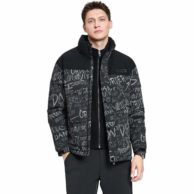 与狼共舞 高充绒防风保暖休闲时尚涂鸦印花立领羽绒服 男款 黑色