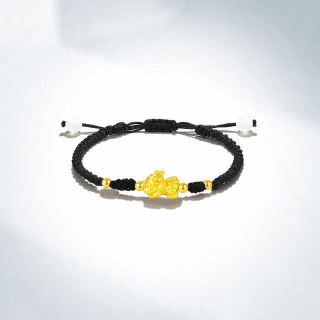 999