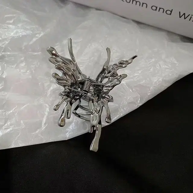 零界 蝴蝶液态金属拖尾抓夹立体感小众设计高端浪漫法式百搭头饰 合金 发夹 女款