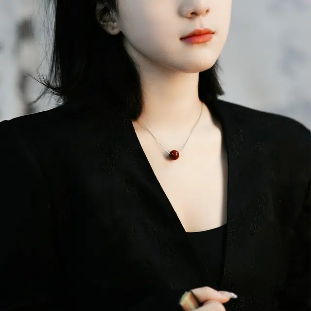 S925