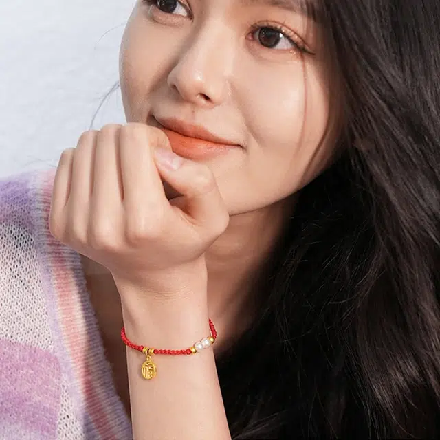 LILYLOTTY ins