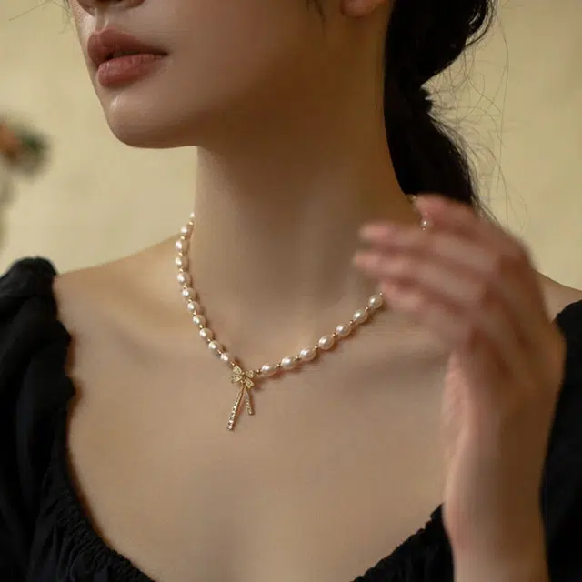 贝诗珠宝 甜美蝴蝶结珍珠锁骨链法式小众轻奢高级感甜美百搭闺蜜款显白显年轻 淡水珍珠 项链 女款