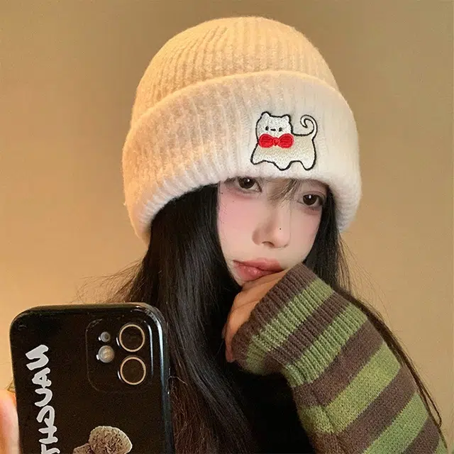 浪莎 可爱小猫刺绣针织毛线帽女生冬季韩版显脸小护耳帽子大头围保暖冷帽 涤纶 绒线帽 女款