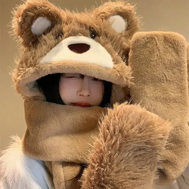 浪莎 冬季防寒卡通可爱毛绒小熊帽子围巾一体女生保暖围脖手套加绒三件套 涤纶 绒线帽 女款