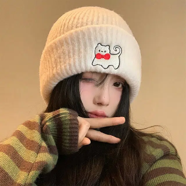 浪莎 可爱小猫刺绣针织毛线帽女生冬季韩版显脸小护耳帽子大头围保暖冷帽 涤纶 绒线帽 女款