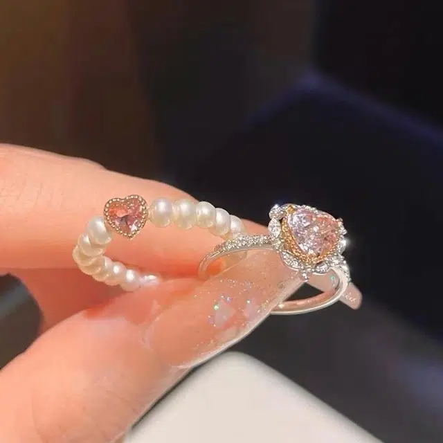 克拉日记 爱心粉色在逃公主小众食指戒设计感闺蜜尾戒对戒招财平安好运 贝珠珍珠 戒指 女款