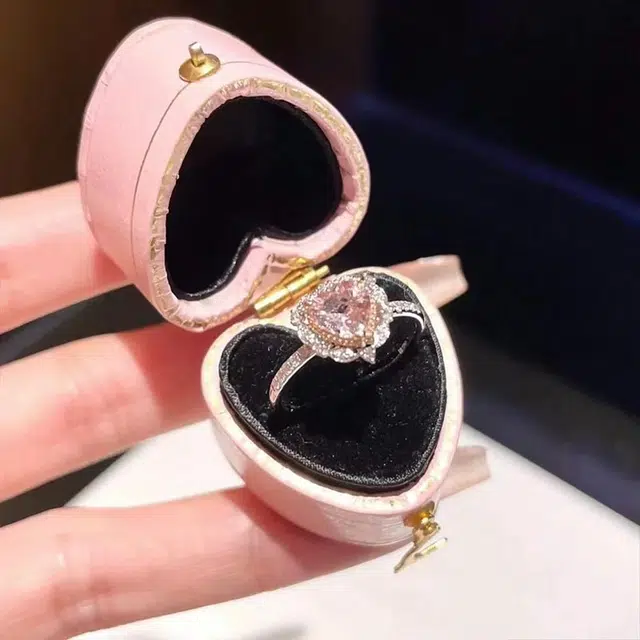 克拉日记 爱心粉色在逃公主小众食指戒设计感闺蜜尾戒对戒招财平安好运 贝珠珍珠 戒指 女款