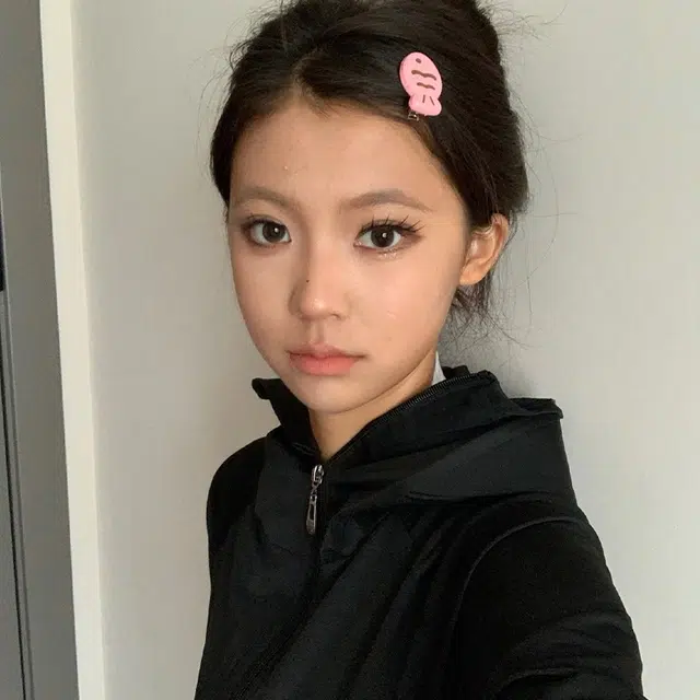 零界 鲷鱼烧圆润趣味可爱呆萌多巴胺少女日常立体 亚克力 发夹 女款 白色