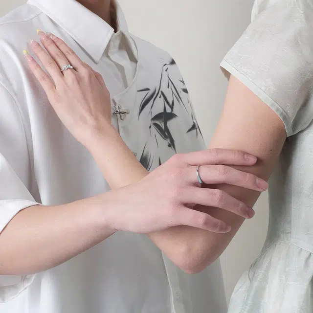 永恒旋律 莫比乌斯 夜光蝶恋对戒 钟爱久久 浪漫精致女友心动高级感 开口戒可调节 恋爱表白约会学生告白纪念日 锆石 戒指 男女同款情侣款