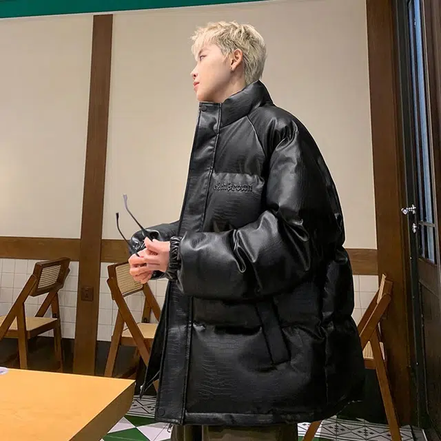 极限涡轮 美式鳄鱼纹钢印字母设计机能风赛车服棉服 男女同款 黑色