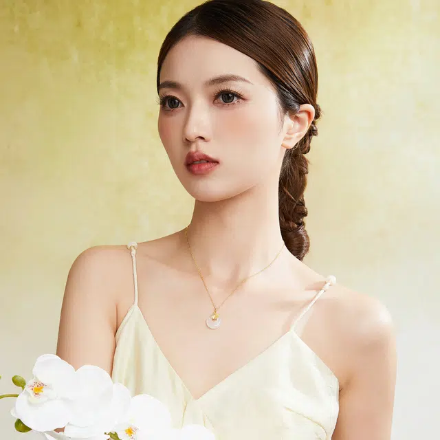 老凤祥 杏运一生平安扣 好运连连国潮设计气质百搭 玉髓 玉石项链 女款