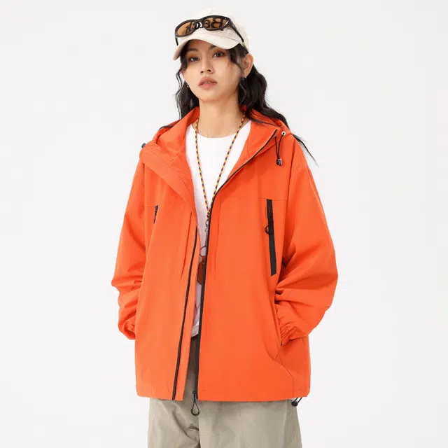 雅鹿  户外山系防风防水城市机能风斜拉链设计徒步旅游休闲百搭连帽 冲锋衣 男女同款