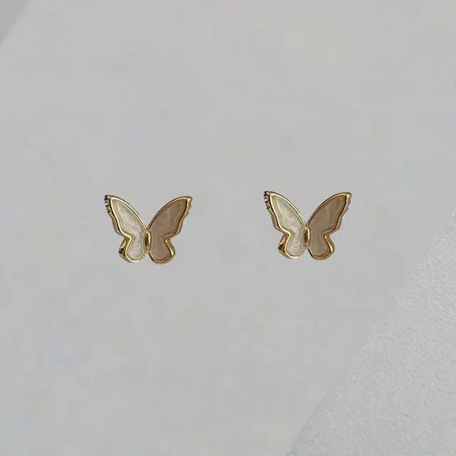 前方大荒野 金边蝴蝶日韩潮流韩版森系小清新简约时尚小众设计轻奢高级感甜美迷人可爱日常通勤百搭 合金 耳钉 女款
