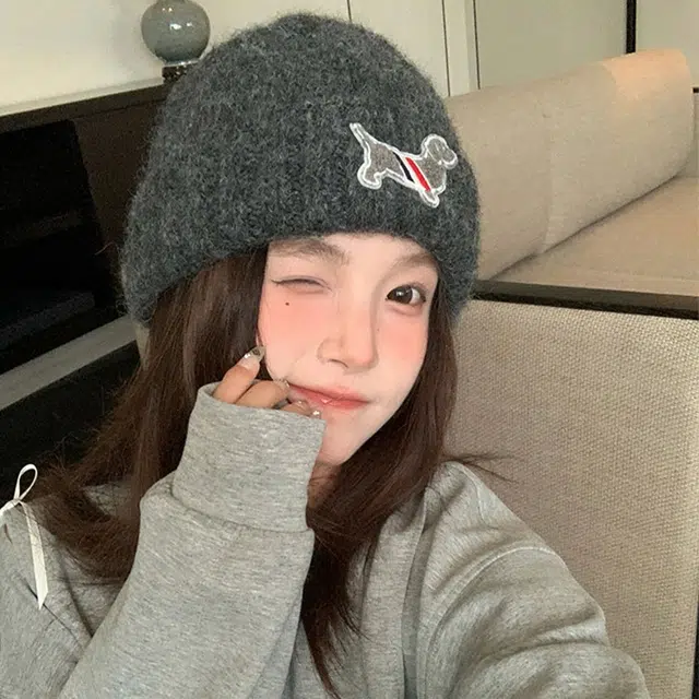 浪莎 小狗针织帽子女生秋冬款保暖防寒显脸小大头围毛线帽 涤纶 绒线帽 女款