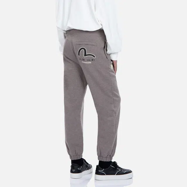 EVISU FW22 logo