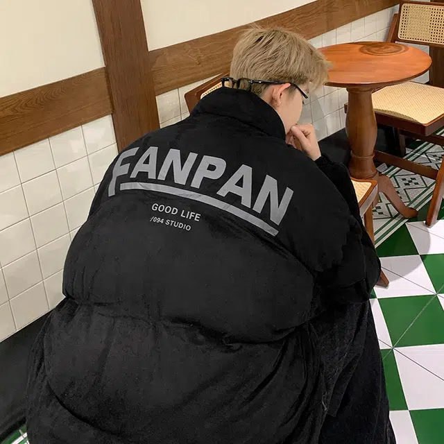 玉儿恋 美式复古高街纯色宽松落肩立领加绒加厚毛绒感面包棉服 男女同款