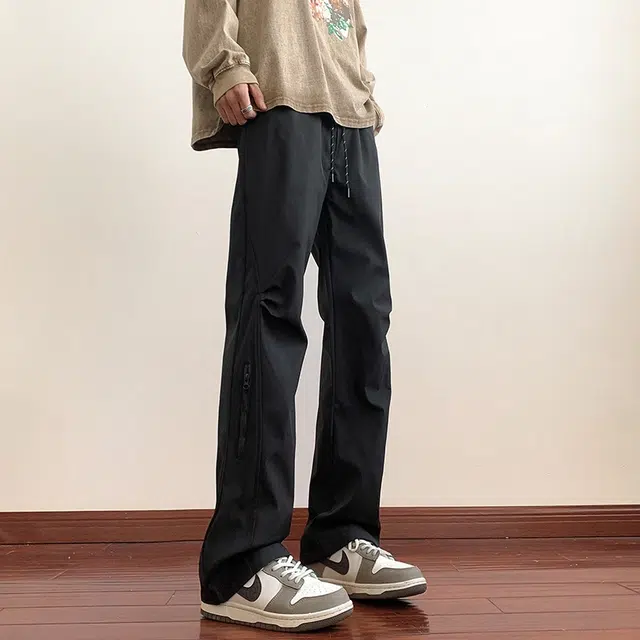 玉儿恋 可选加绒 美式高街侧拉链褶皱款防风防水运动户外机能跑步冲锋裤纯色基础款宽松弯刀直筒休闲裤 男女同款