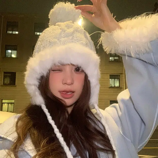 浪莎 纯欲风滑雪可爱毛球兔毛雷锋帽女生冬季针织加厚保暖显脸小护耳毛线帽 涤纶 绒线帽 女款