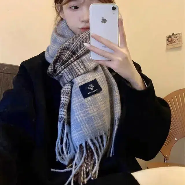 俞兆林 秋冬拼色格子仿羊绒保暖披肩两用围脖潮 绒线围巾  男女同款情侣款