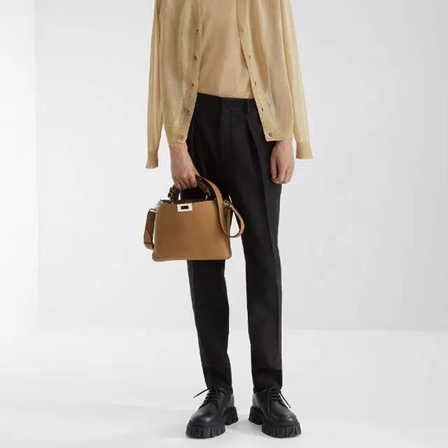 FENDI V